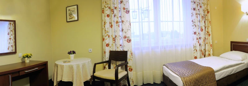 готель номери апартаменти відпочинок корчма заходи Польща Біла Підляська